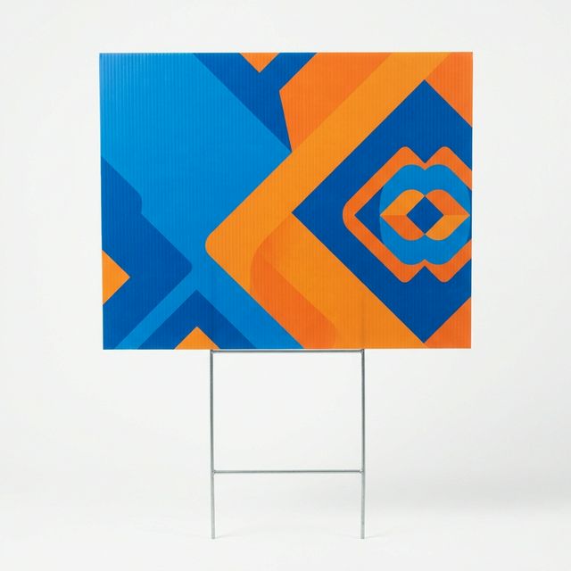 Corrugated plastic yard sign